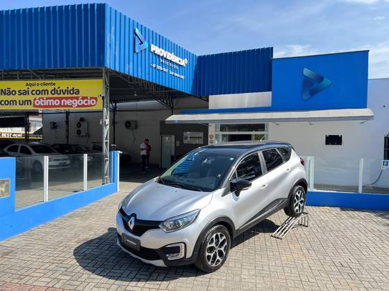 RENAULT CAPTUR 1.6 16V SCE FLEX INTENSE X-TRONIC RENAULT CAPTUR 1.6 16V SCE FLEX INTENSE X-TRONIC